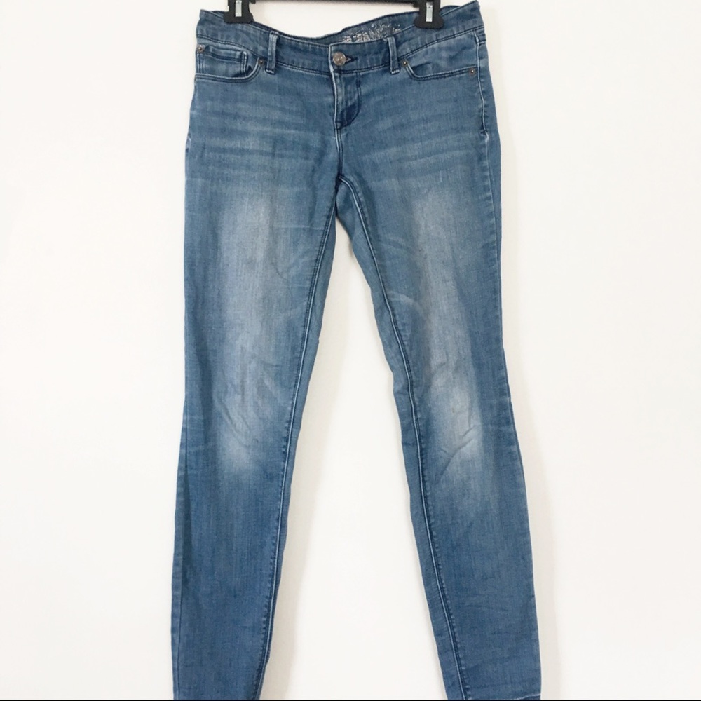 Express Lightly Distressed Denim Skinny Jeans